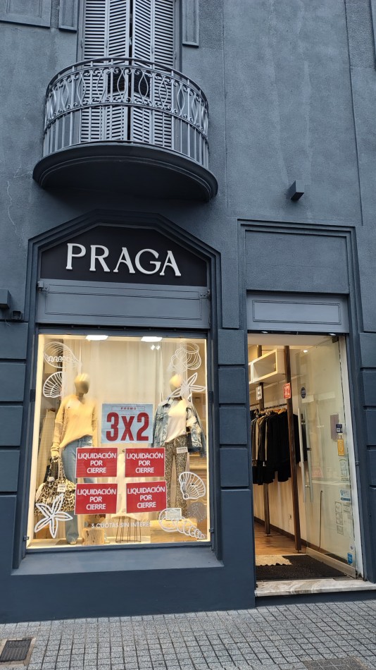 Excelente Local comercial en Bernal Centro, inmejorable ubicacion