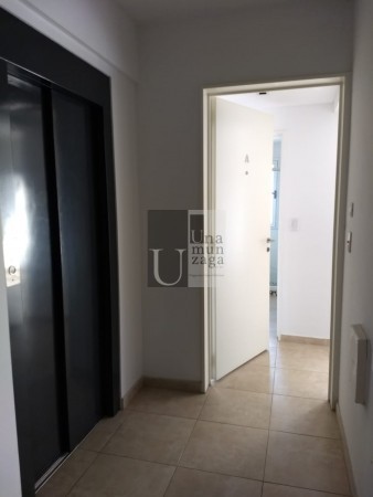 Oportunidad Imperdible 2 Ambientes en Bernal Centro