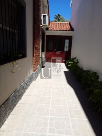 VENTA: Espectacular Chalet en Barrio Parque