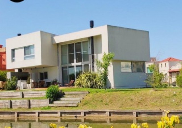 Nuevo Quilmes excelente casa al canal