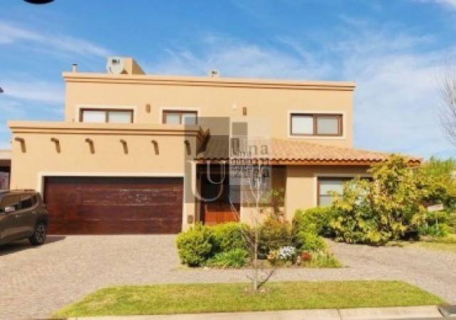 Nuevo Quilmes Unica Casa 2 Lotes al Canal
