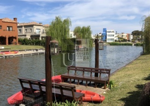 Nuevo Quilmes Unica Casa 2 Lotes al Canal