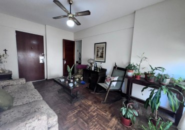 EXCELENTE DEPARTAMENTO DE 3 AMBIENTES CON BALCON